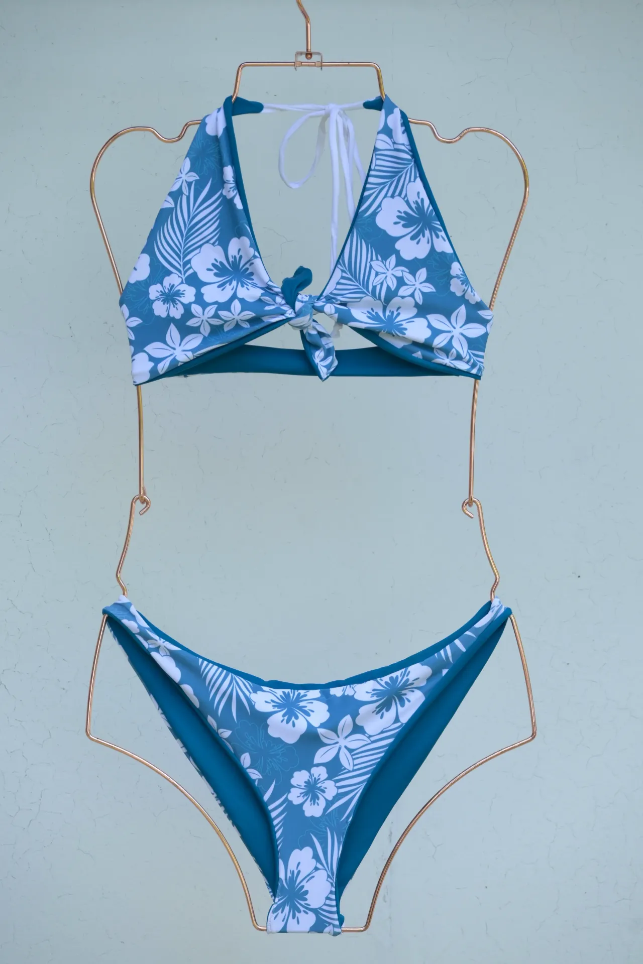 Bikini Blue leopard